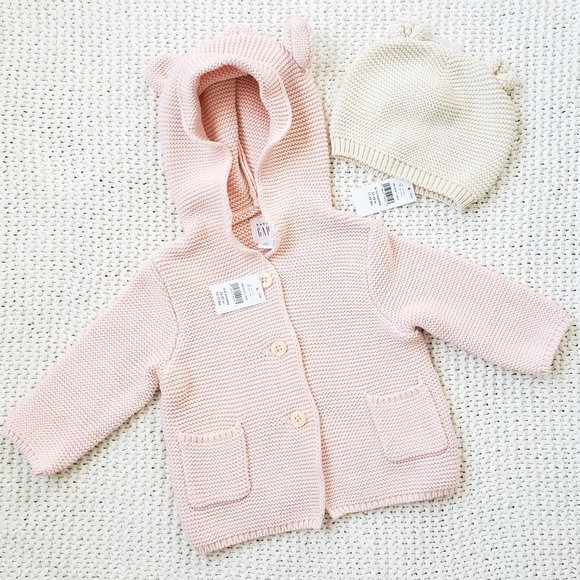 GAP Bundle Knit Bear Sweater and Hat NWT - Picture 1 of 5